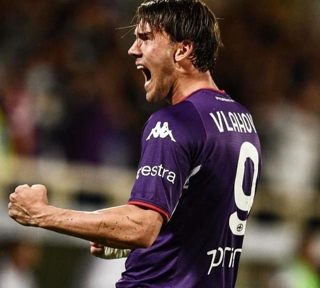 后腰接应角 后腰接应角